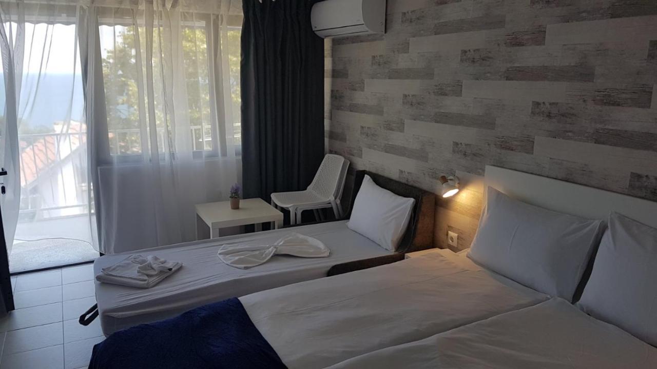 Simada Blue Guesthouse Golden Sands Exterior photo